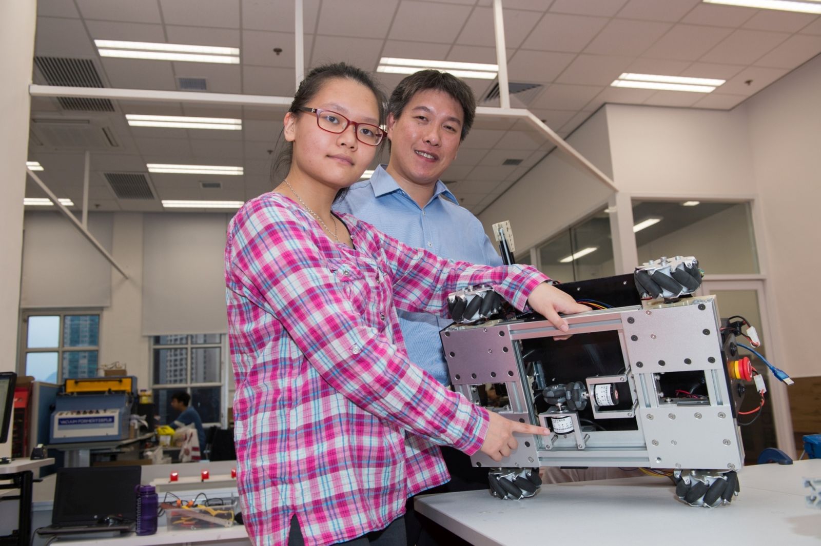 2016年穗港澳蓉青年技能竞赛 
四地选手 同场竞技