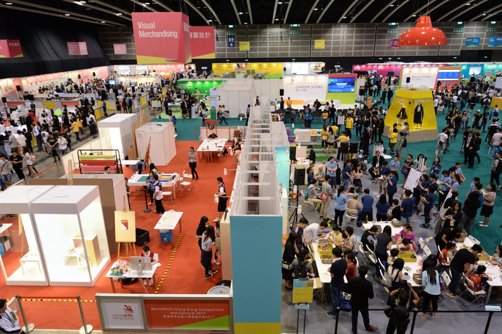 VPET International Conference, 
WorldSkills Hong Kong Competition and Carnival 2017
Skills tournament gathering international elites for exposition