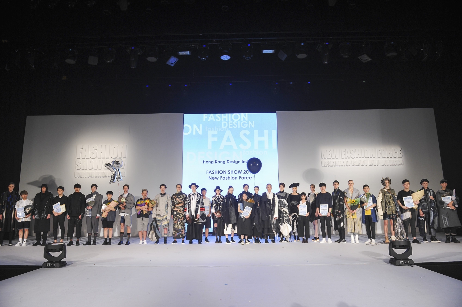 Group photo of the guests of honour and awardees at the “New Fashion Force”